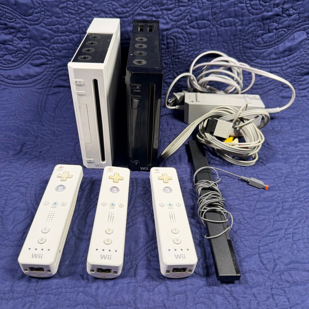 Nintendo Wii Console Bundle Black White 2 Systems 3 Remotes For Repair